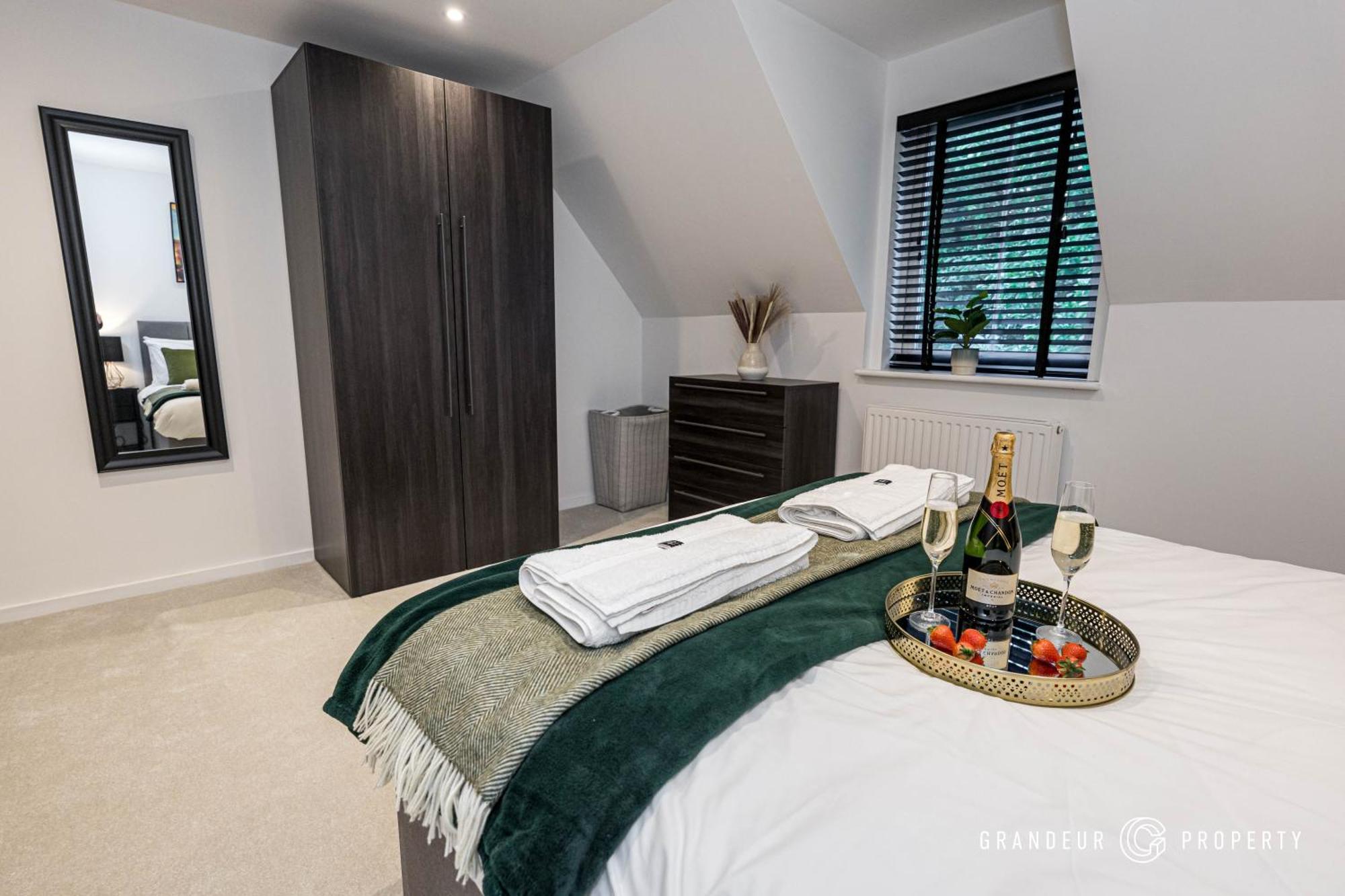 The Hideaway By Grandeur Property Bournemouth Exterior photo